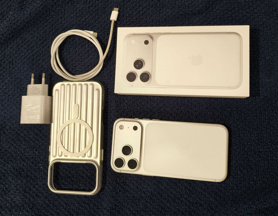 iPhone 17 Pro Max 256GB Prateado - Como Novo (6 Meses)