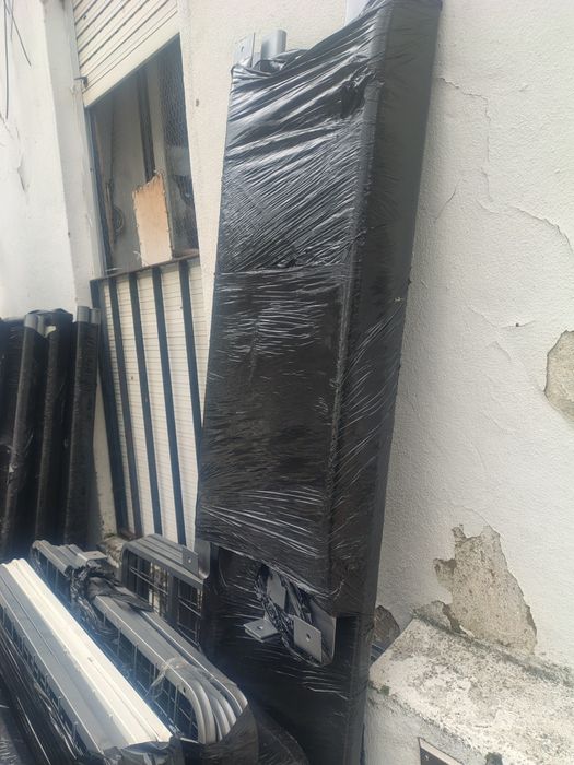 6 Beliches em metal com colchão