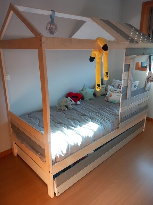 Cama de criança completa com gavetao