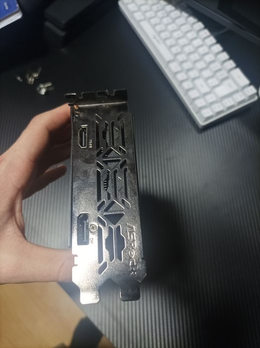 Radeon RX 6500 XT Phantom Gaming 4GB – stan bardzo dobry
