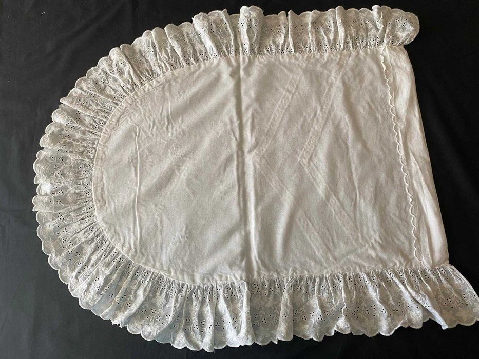 Colcha de berço antiga