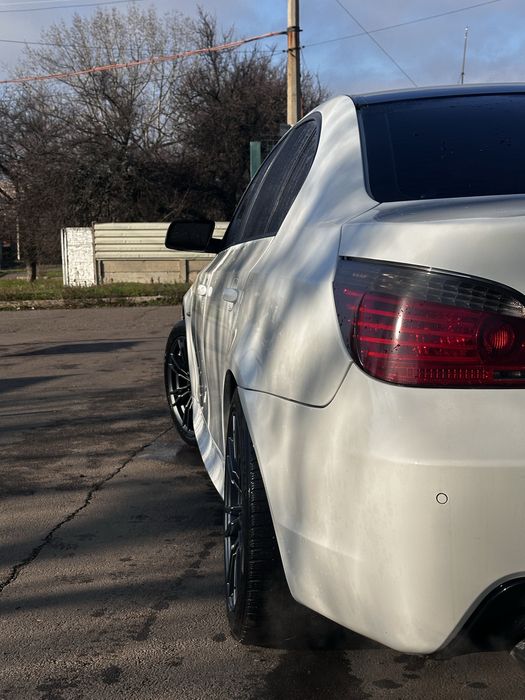 BMW 535xi 300 к.с.
