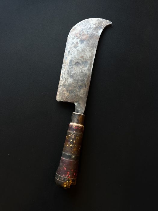 Ręcznie wykonany zabytkowy toporek / nóż siekierka