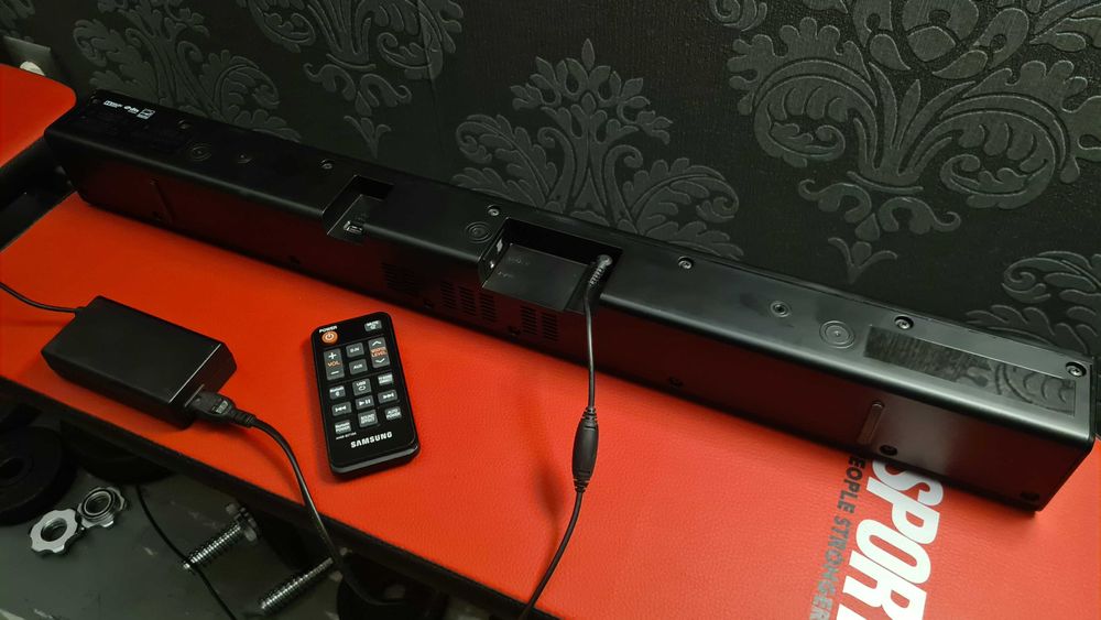 Soundbar Samsung J250 80W 2.2 DOLBY dts - wbudowany subwoofer BTusbAUX