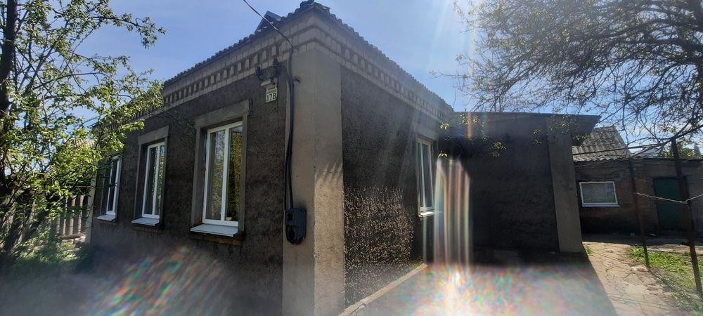 Будинок на Володимирській (Довгинцево)