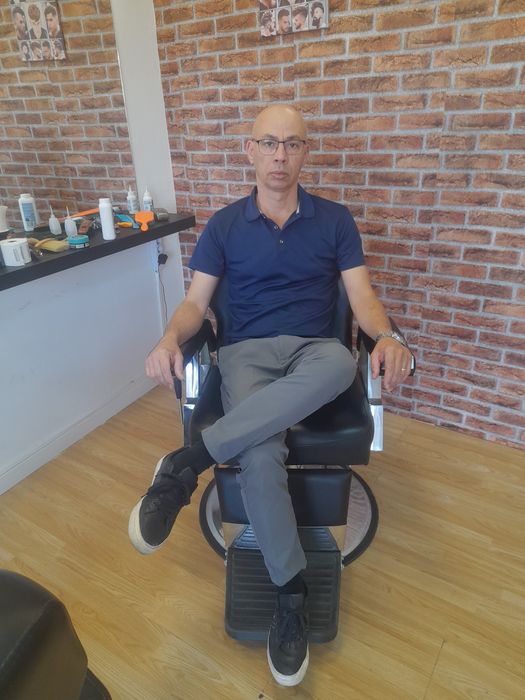 Severinu's cabeleireiro casal de cambra