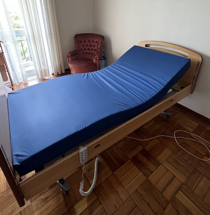Cama Articulada Elétrica Victory com colchão Anti-Escaras