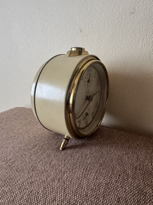 Годинник будильник Junghans Часы Маяк