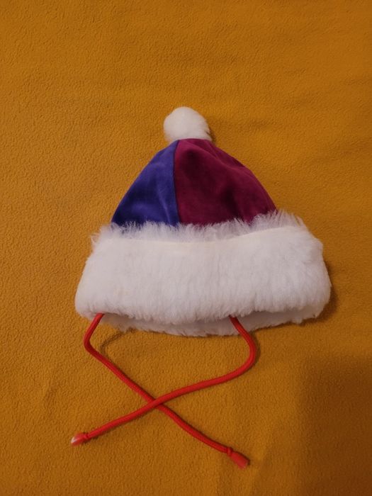 Czapeczka świąteczna, nowa, na 0,5-1,5 lata
