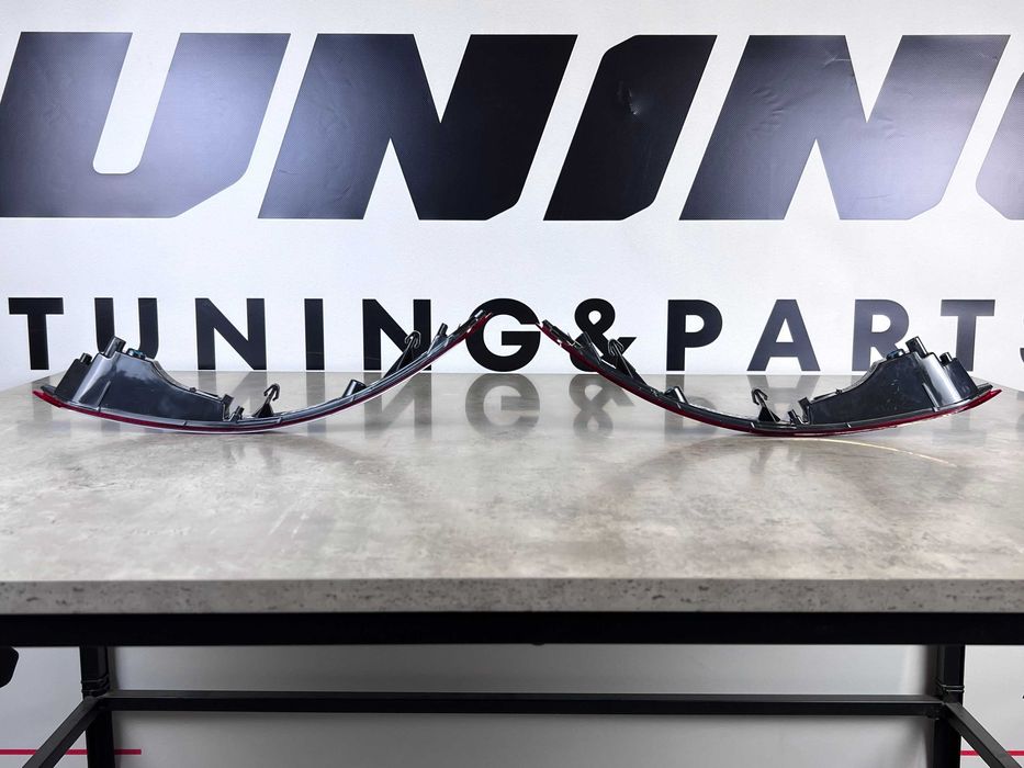 Відбивач ( катафот ) - S Line - AUDI Q8 - 4M8945701 / 4M8945702