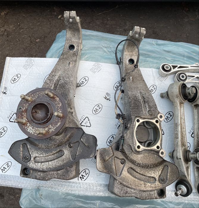 Ричаги,цапфи,колодки датчики ABS перед/зад Tesla model S