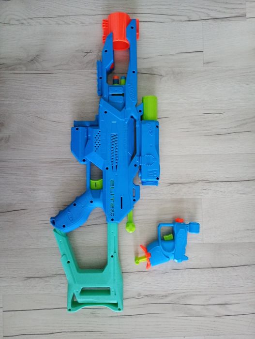 Karabin Nerf operator Elite 2.0 + gratis 2 mini Nerfy pistolety