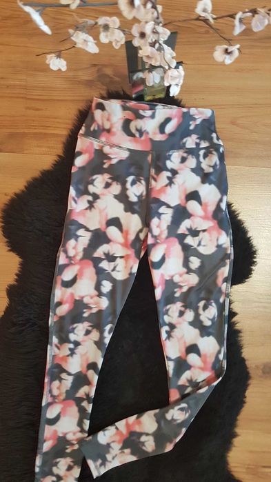 Nowość 2024:) legginsy NEW LOOK roz XS