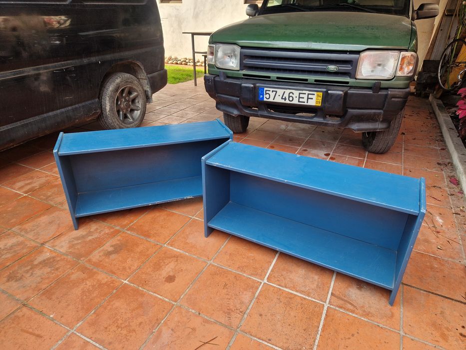 Movel estrutura em madeira prateleiras