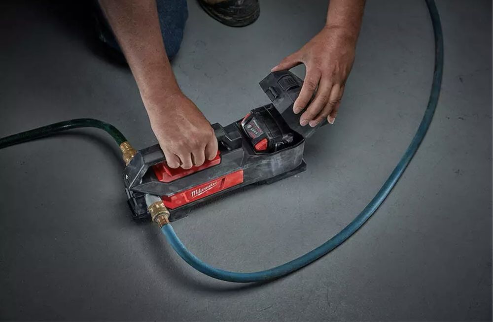 Перекачуючий насос Milwaukee 2771-20 M18