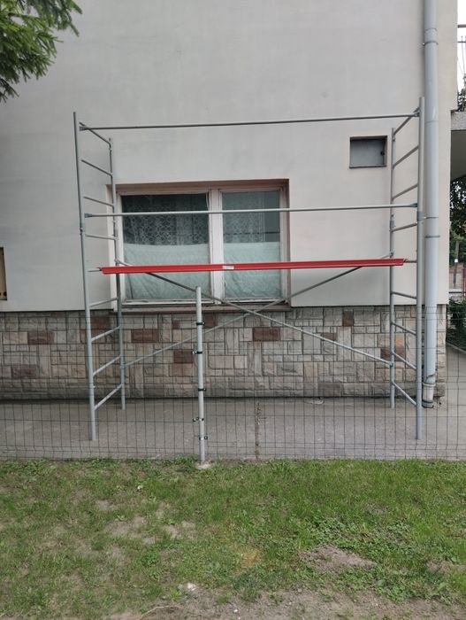 Rusztowanie elewacyjne drabinkowe modułowe