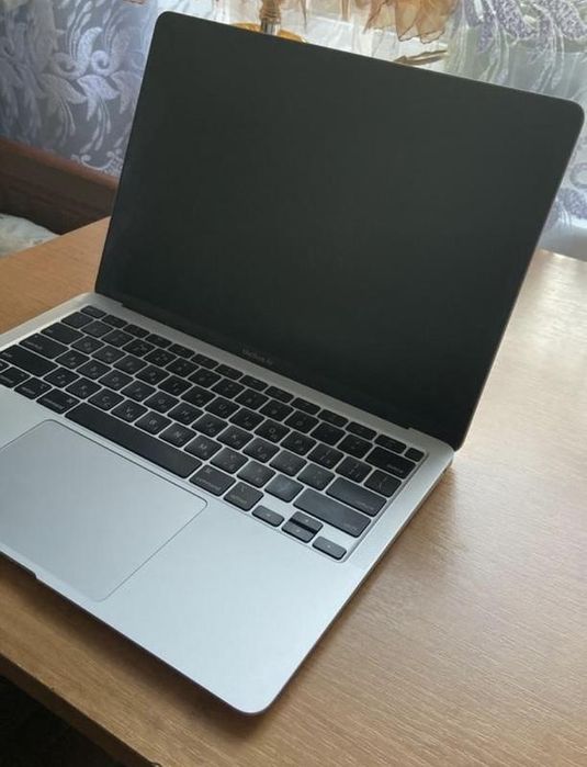 MacBook air m2 13, 256gb SSD