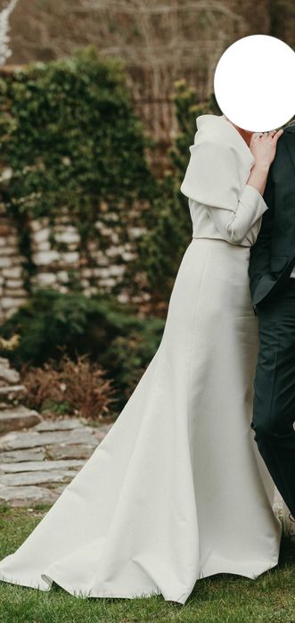 Suknia śluba o prostym kroju