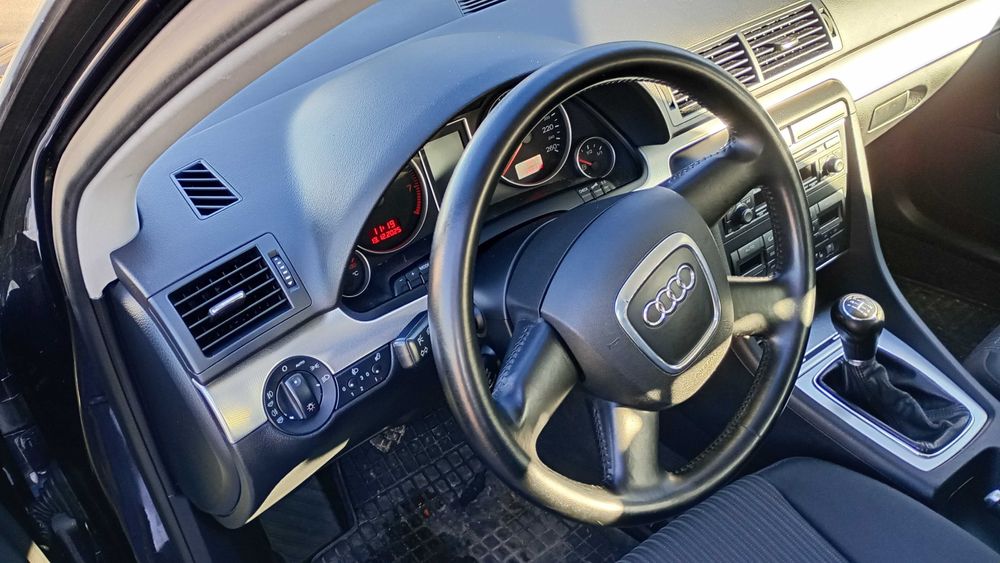 Свіжопригнаний автомобіль у відмінному стані!