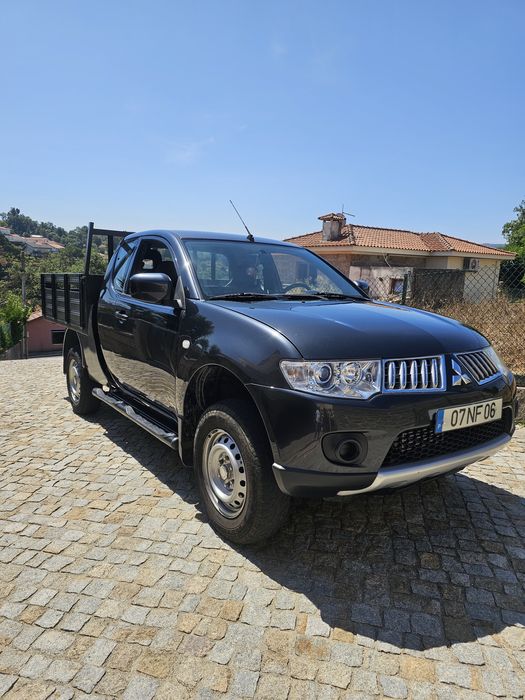 Mitsubishi L200 2012