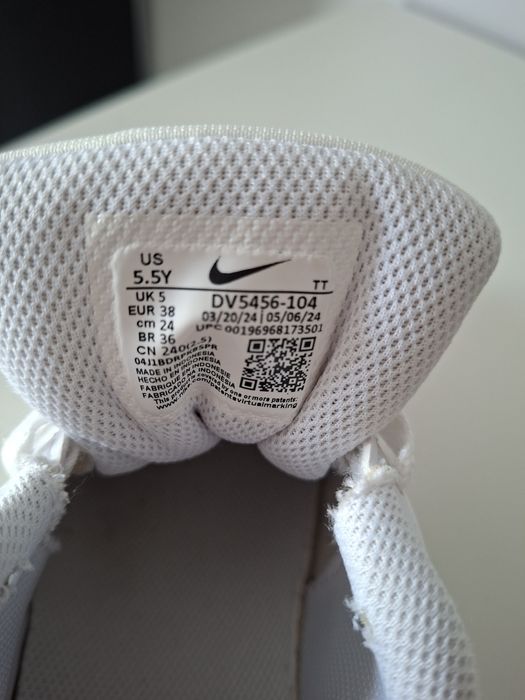 Tenis nike court n38