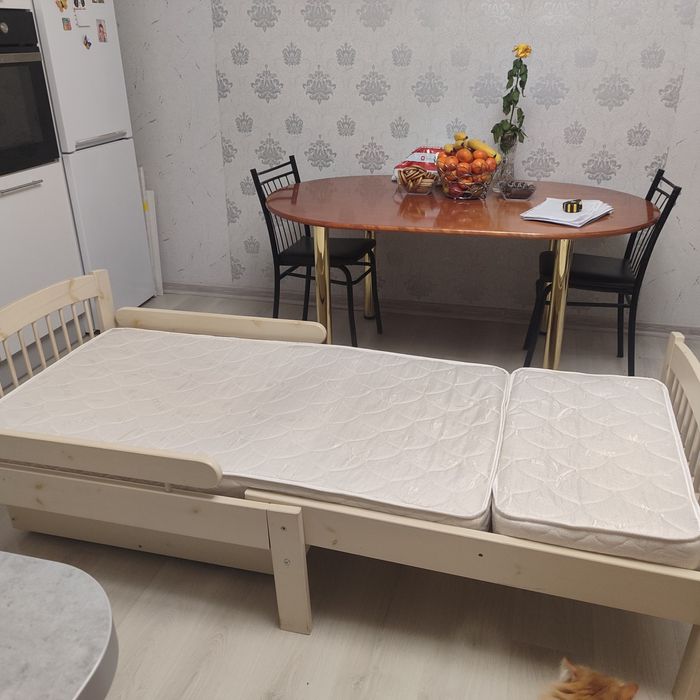 Продам детскую кроватку трансформер