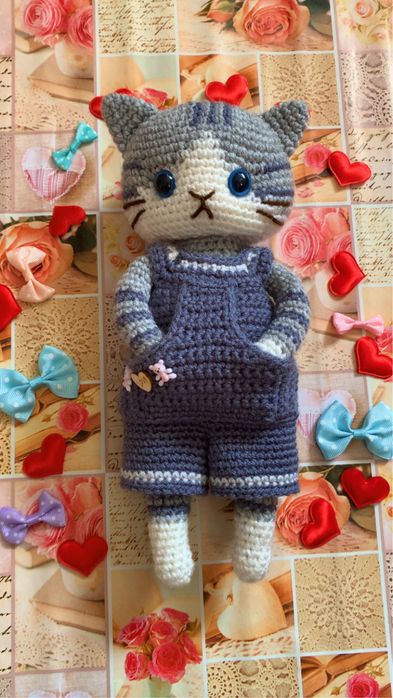 Вʼязані іграшки - весняні котики