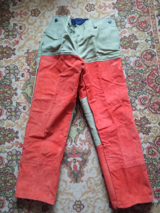 Продаю зварювальний костюм +380962117189