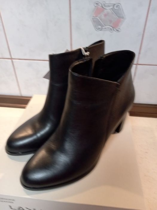 Nowa buty botki skórzane Lasocki ocieplone 41-42, skóra, czarne