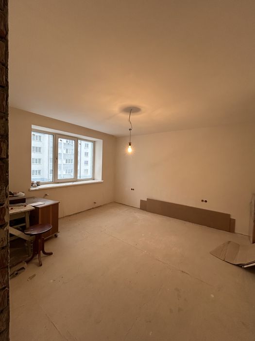 Продаю 2 кімнатну квартиру