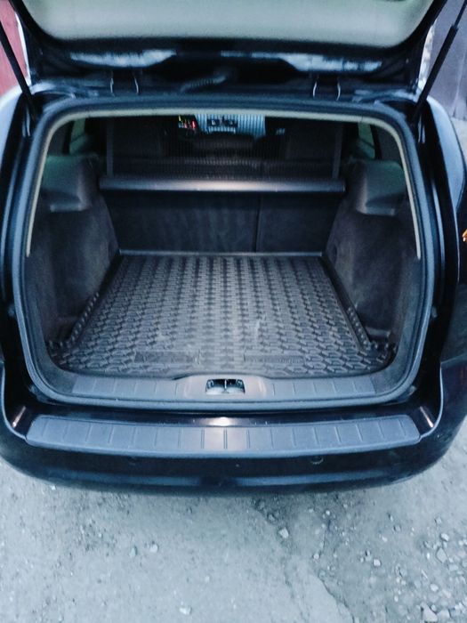 Продам  надійний автомобіль