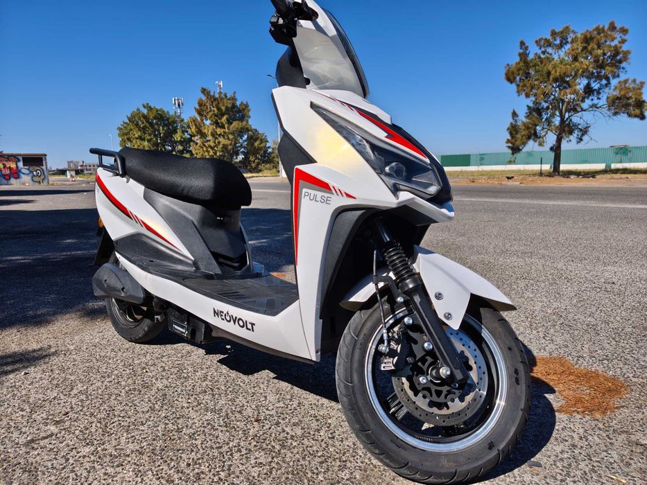 Scooter Elétrica sem carta NeoVolt Pulse
