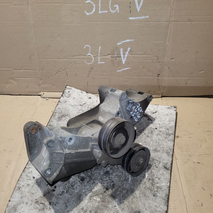 Łapa mocowanie alternatora napinacza vw golf IV seat 1.4 16V 1.6 16V