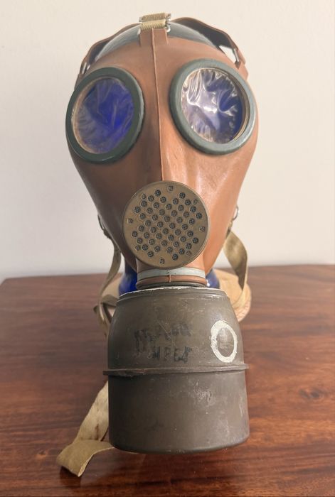 Lote de duas máscaras de gás do exército francês de 1964