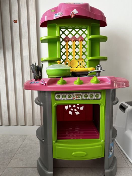 Продам дитячу кухню