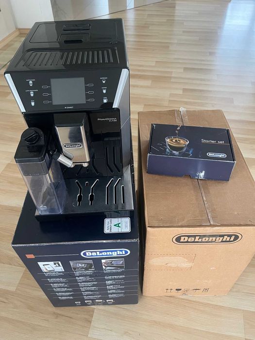 Ekspres DeLonghi PrimaDonna Class (typ: ECAM550.55.SB) - OKAZJA!!!