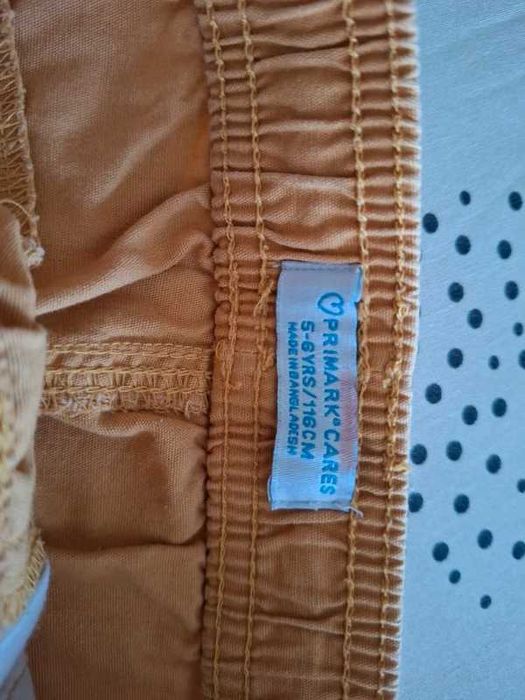 Lote 2 Calções Chino / Jogger Primark (5-6 anos / 116 cm) Muito Bom Estado