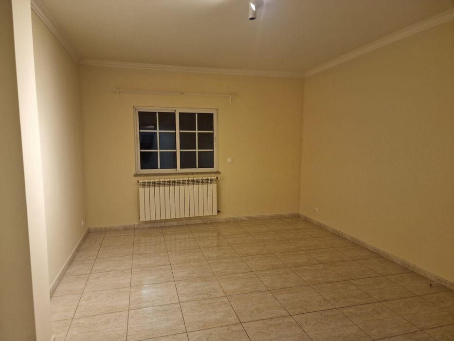 T2 para Arrendamento – Avenida Eugénio de Andrade, Fundão