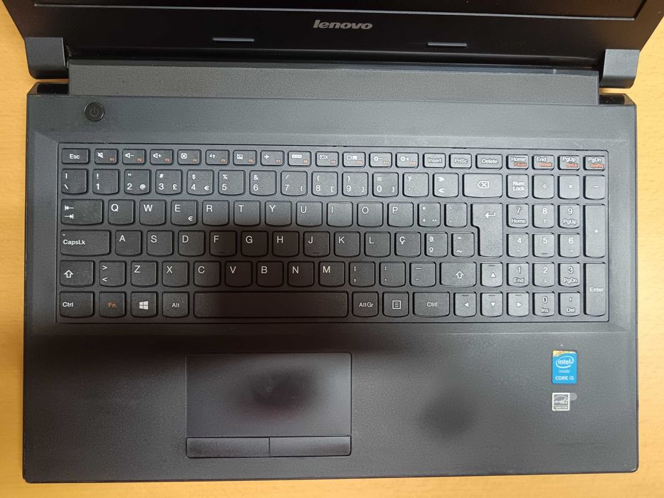 Lenovo B50-70 i5 em bom estado estético e funcional.