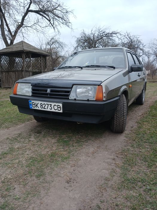 Продам ваз 21099