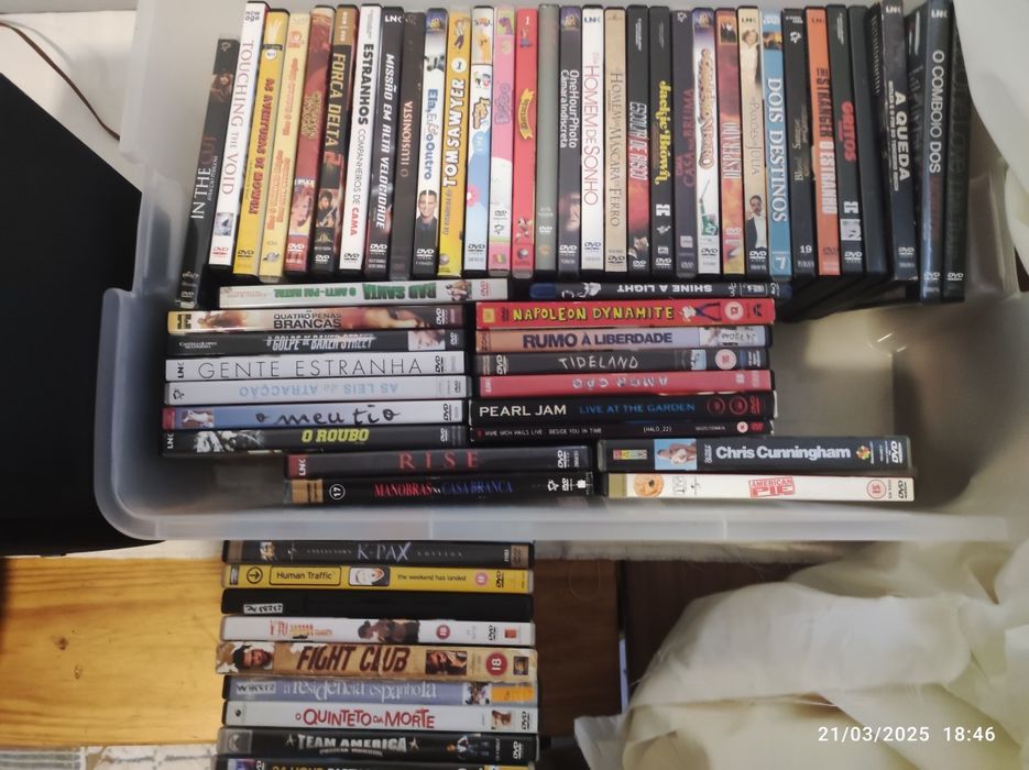 60 DVDs vários bons filmes