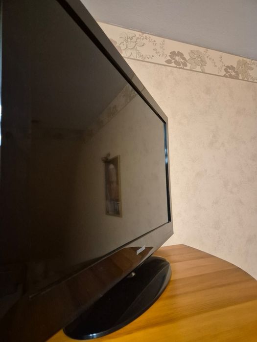 Telewizor Samsung LE32E420E2W OLESNO