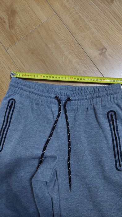 Spodnie dresowe szare Crivit 48/50 M