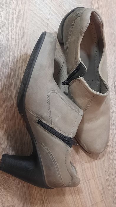 Черевики ботильйони ecco весна осінь 40 розмір