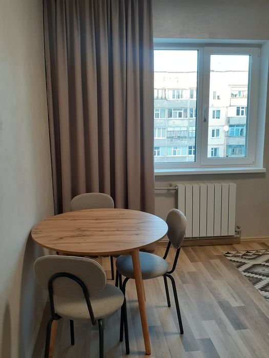 Продам 2-кімнатну квартиру на 3- му мікрорайоні м.Лозова