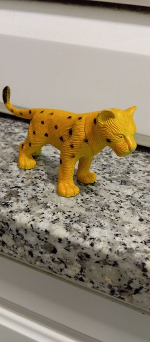 Diversas figuras de coleção