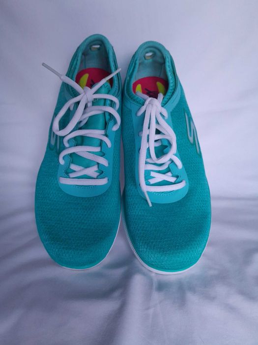 Sprzedam buty damskie Skechers Go Step Lite