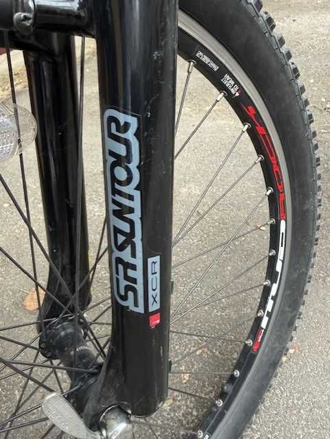 UNIBIKE Evolution; MTB; rama 21; koła 26; przerzutki shimano 3x8