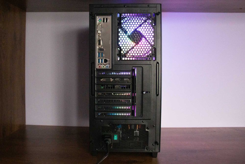 Komputer Gamingowy Ryzen 7 2700x RTX 2060 16GB RAM 500 SSD **DOWÓZ**