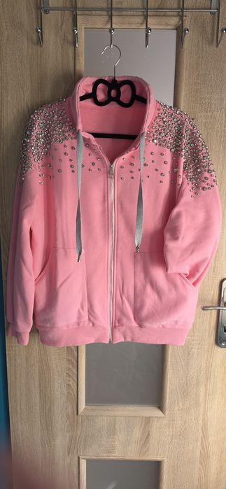 Bluza z kryształkami